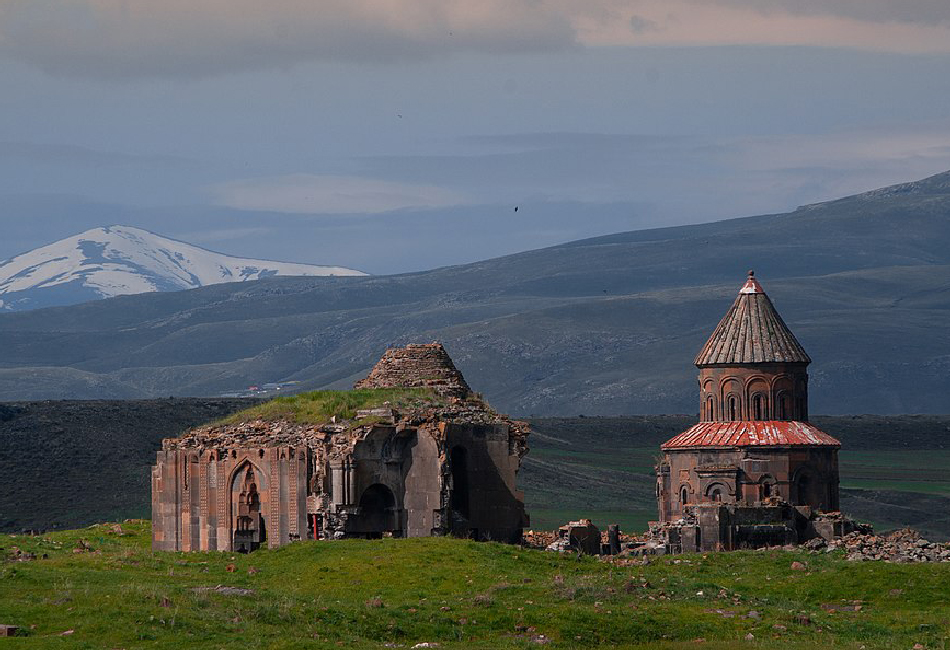 <br />
<b>Notice</b>:  Undefined property: stdClass::$title in <b>/home/orhan/public_html/templates/get_albums.php</b> on line <b>52</b><br />
